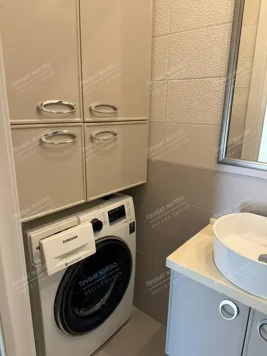 Трикімнатна картира у центрі міста